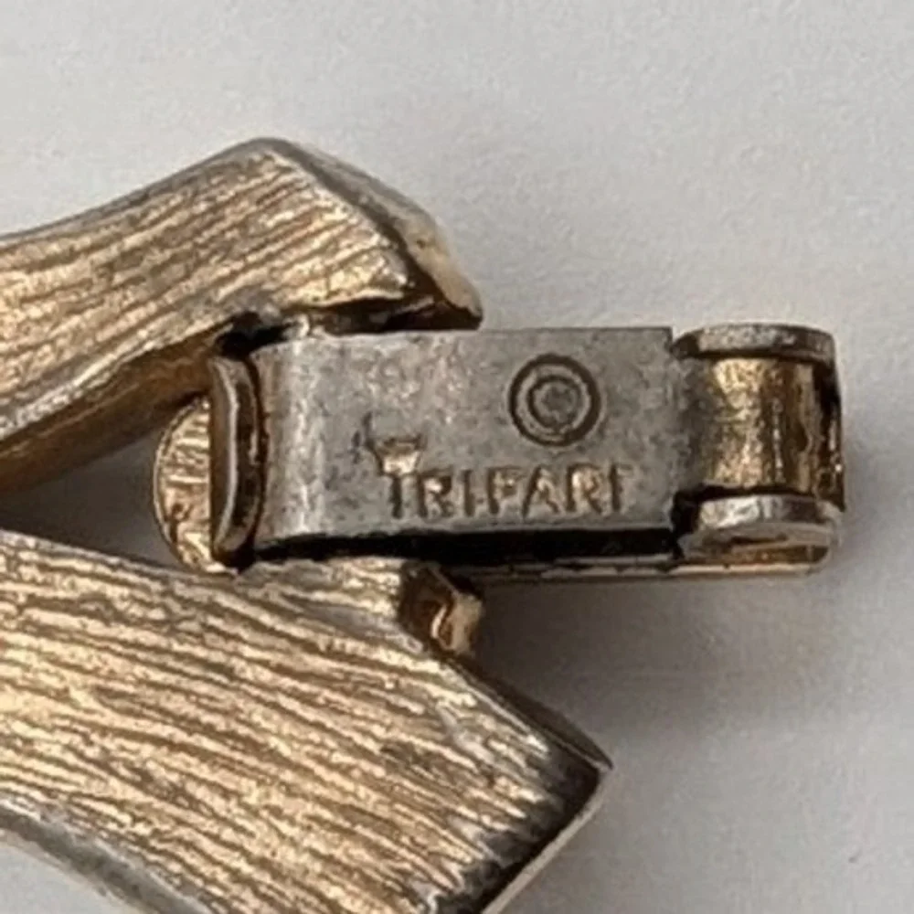 Trifari vintage crown